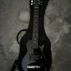 Epiphone PeeWee Junior Electric Guitar, Black w/ Mini Amp & Bag