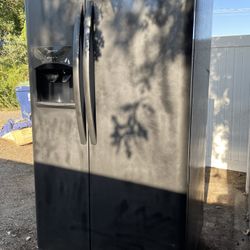 Black Side-By-Side Refrigerator Will Deliver