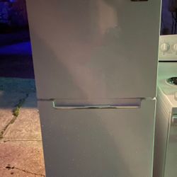Refrigerator - Magic Chief White