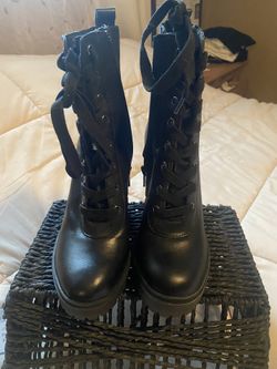 Steve Madden boots new