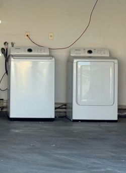 Washer, Dryer & Refrigerator