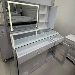 Vanity for Sale!!! Ask for Price!!! Preguntar Por Precio 