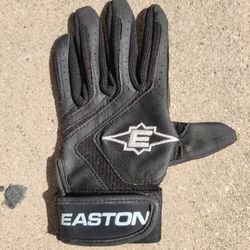 Easton Left Hand ✋ Batting Glove