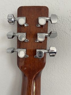 Kasuga F-211 Acoustic Guitar. Great Condition Beautiful