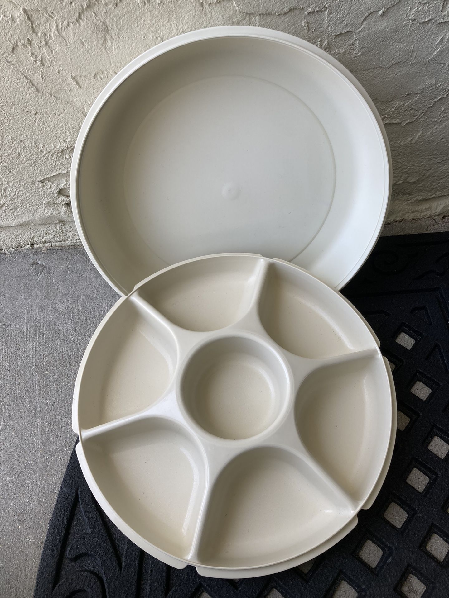 Tupperware Organizer 