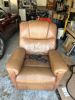 York Wallhugger Power Recliner