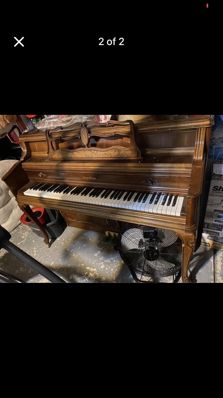  Classic Wurlitzer Piano For Sale 