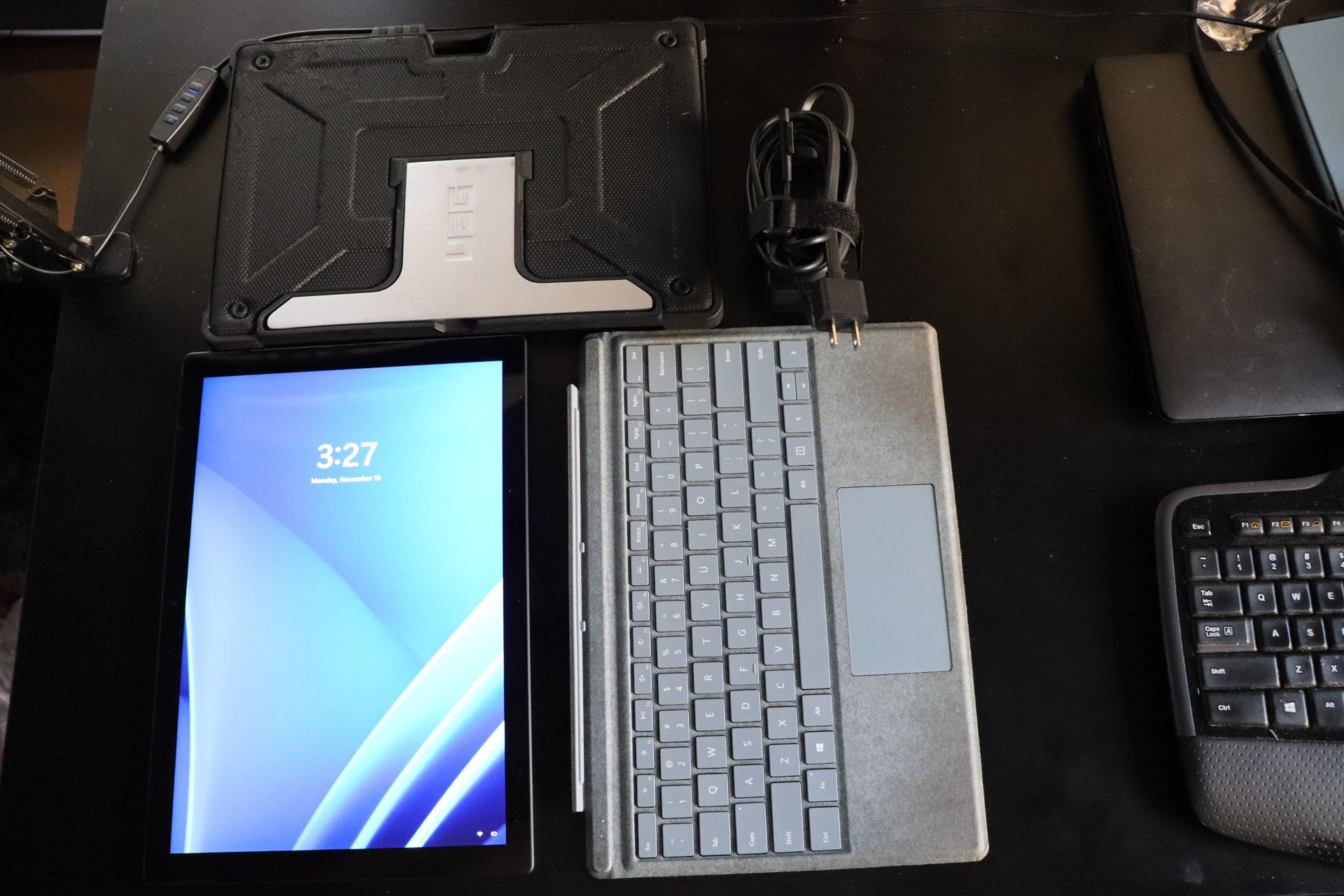 Microsoft Surface Pro 7 With Keyboard Charger And Case