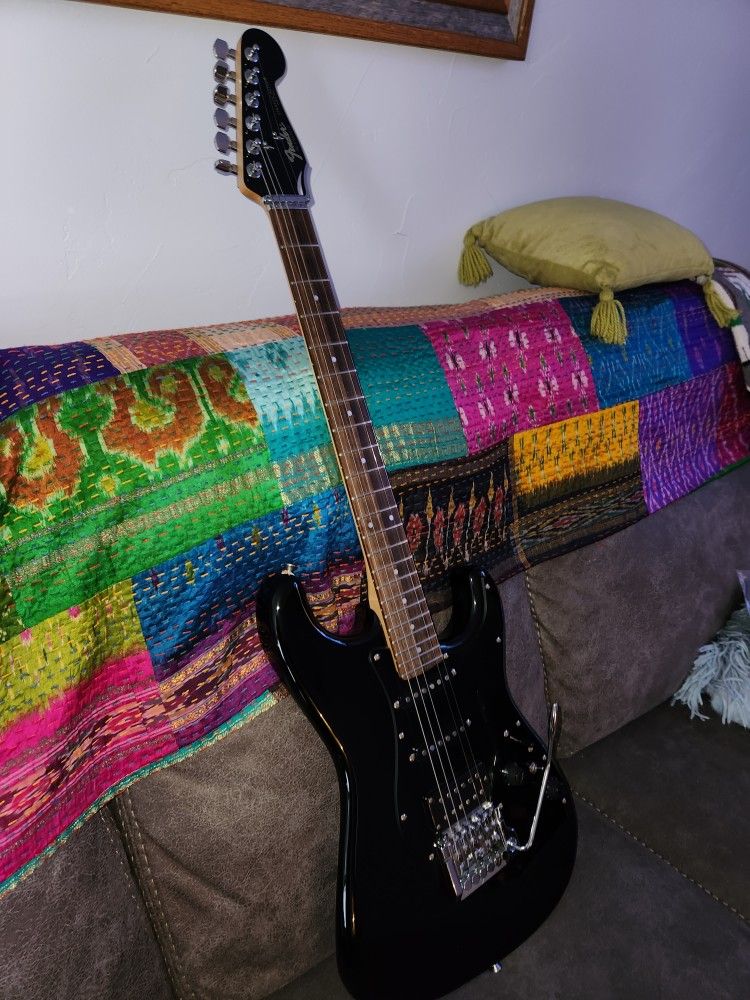 Fender STRAT 1985 Contemporary Deluxe