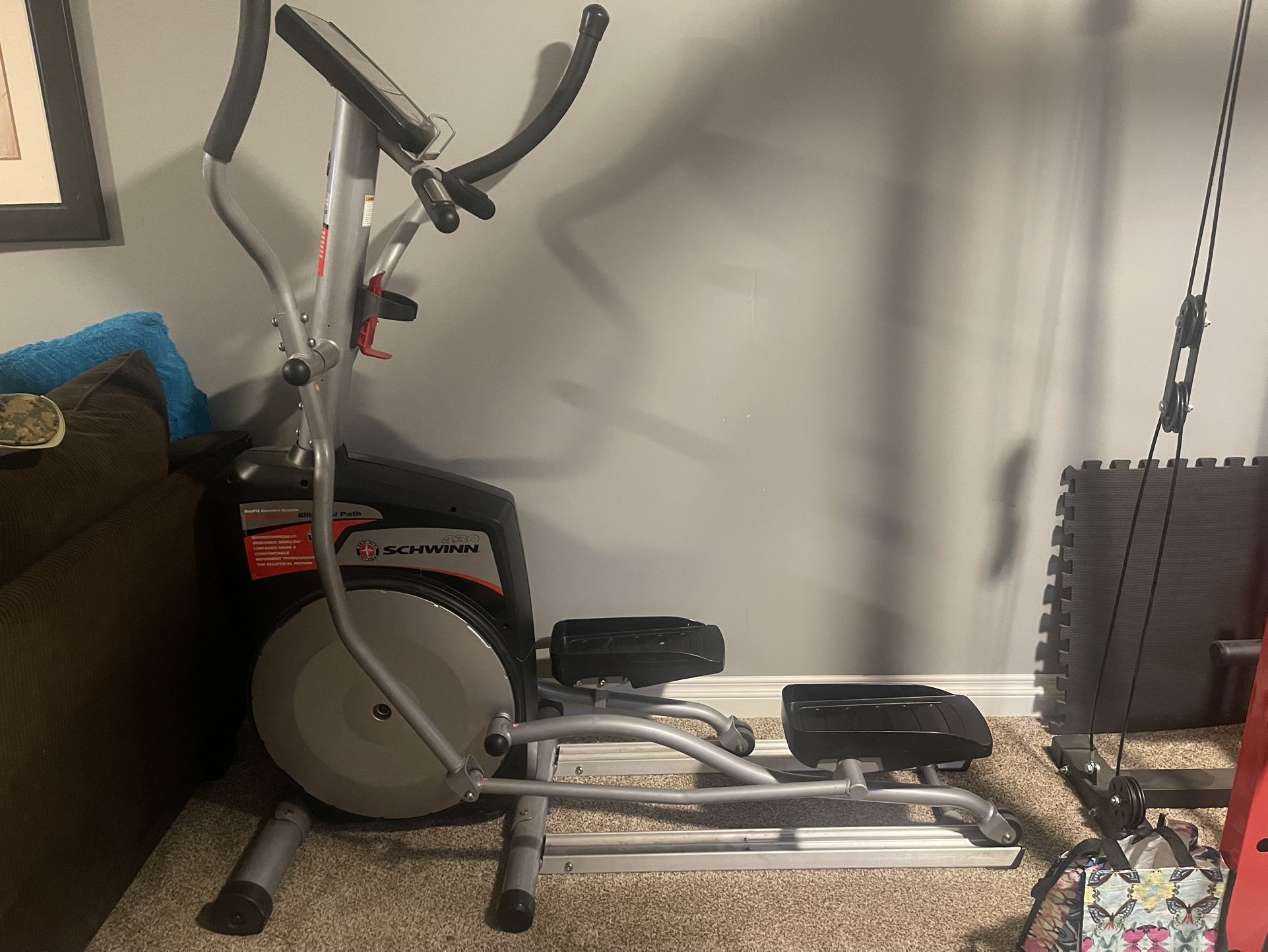 SCHWINN 430 Elliptical