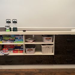 Cabinet / TV Stand