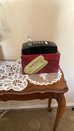 Teléfono De Pared Nuevo En Su Caja $20.00