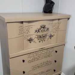 BEAUTIFUL SOLID WOOD TALL DRESSER 