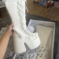 Cute White Boots