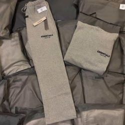 Size Small Dark Oat Sweat Pants 