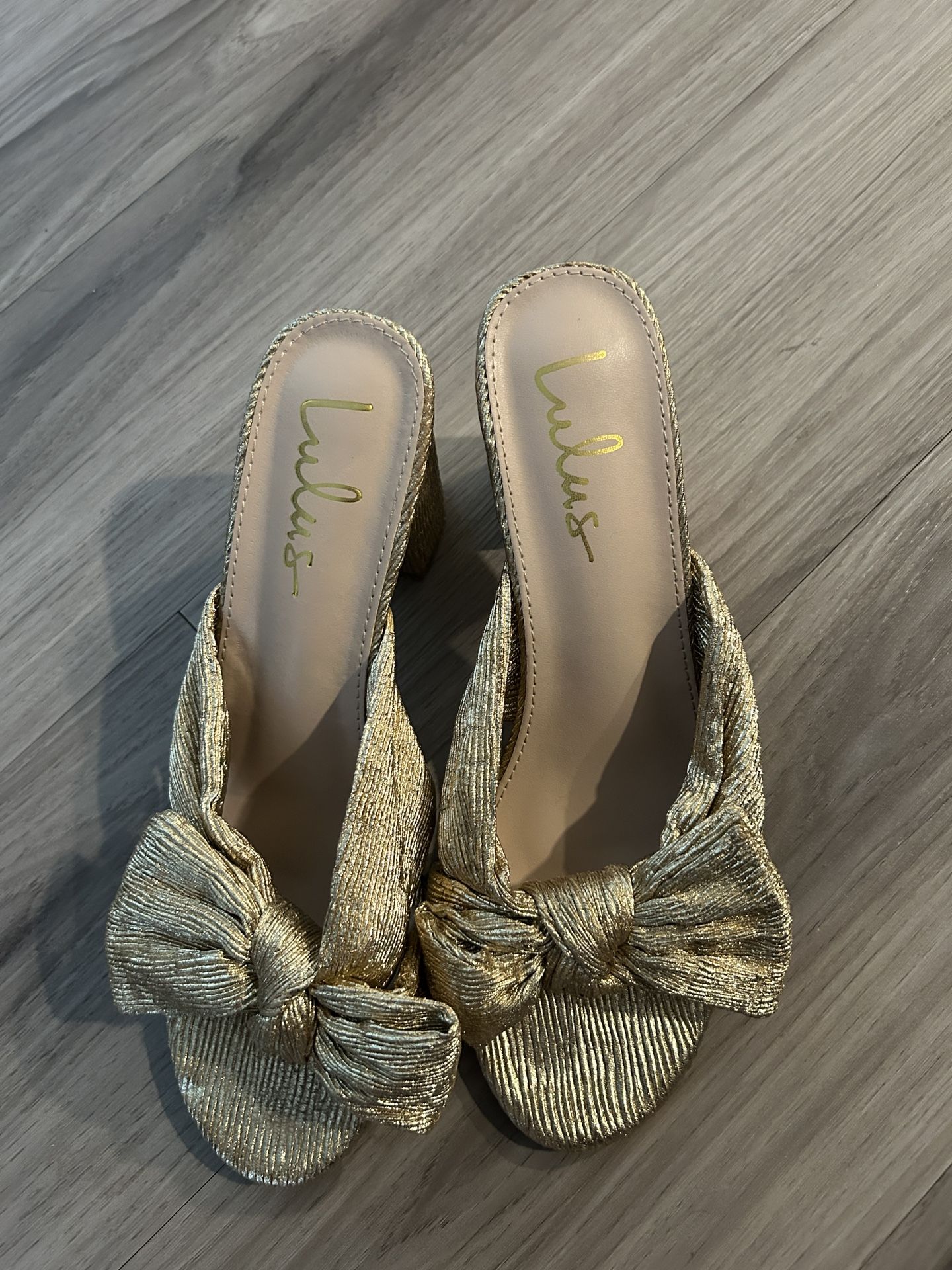 Lulus Dorothea Gold Knotted High Heels