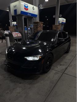 BMW 330i