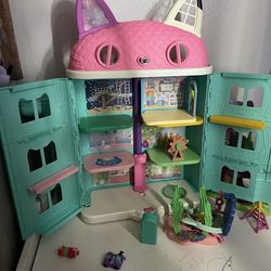 Free gabby dollhouse