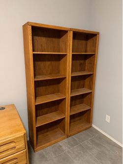 Oak Bookcase - Free Delivery 🚚