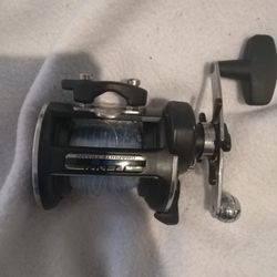 PENN 555 FISHING REEL WITH CLAMP 