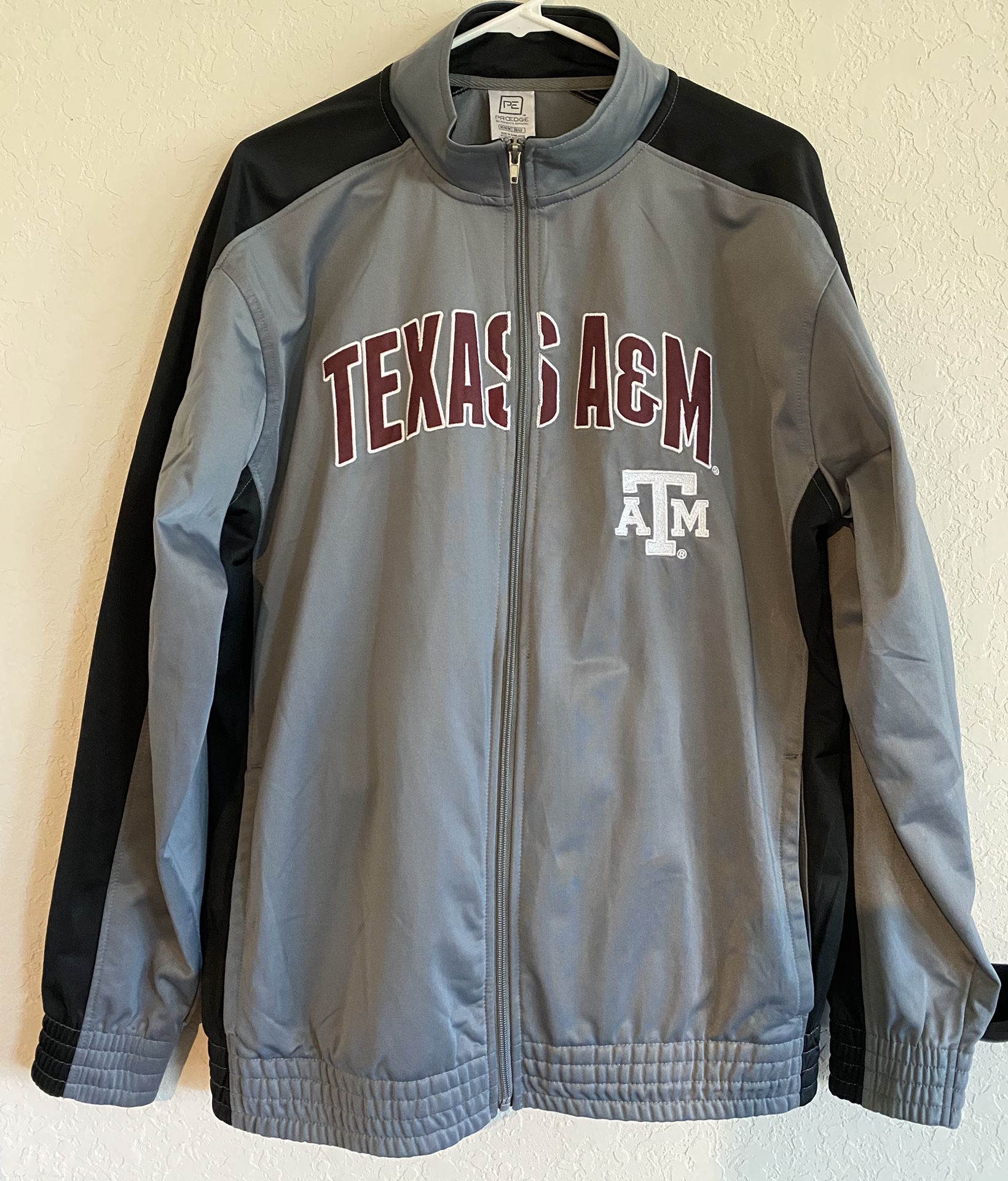 Texas A&M Men’s M soft shell jacket ProEdge by Knights Apparel