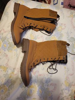 Women's Boots 9.5