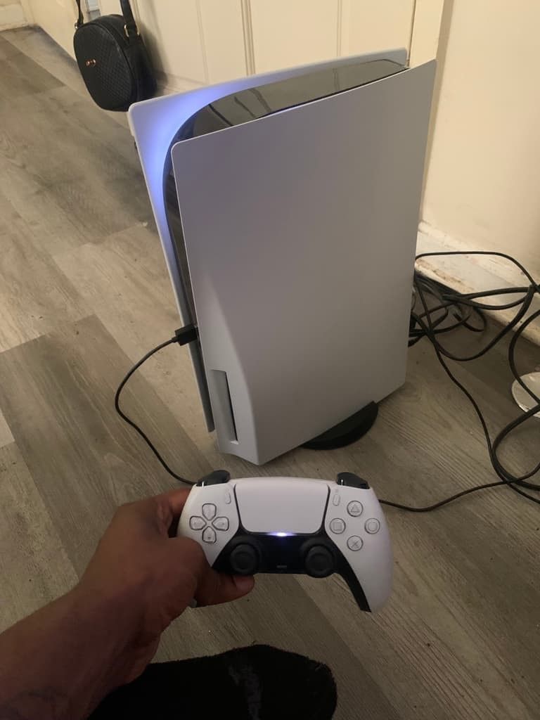 White Ps5