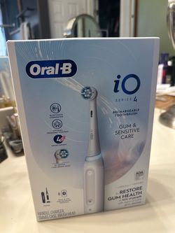 Oral-B Series iO4 Electronic Toothbrush White