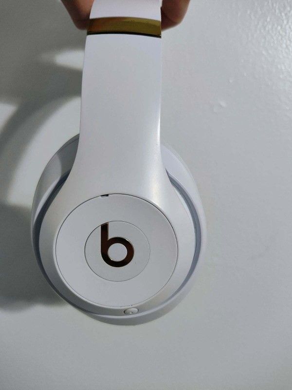 Beats Studio 3