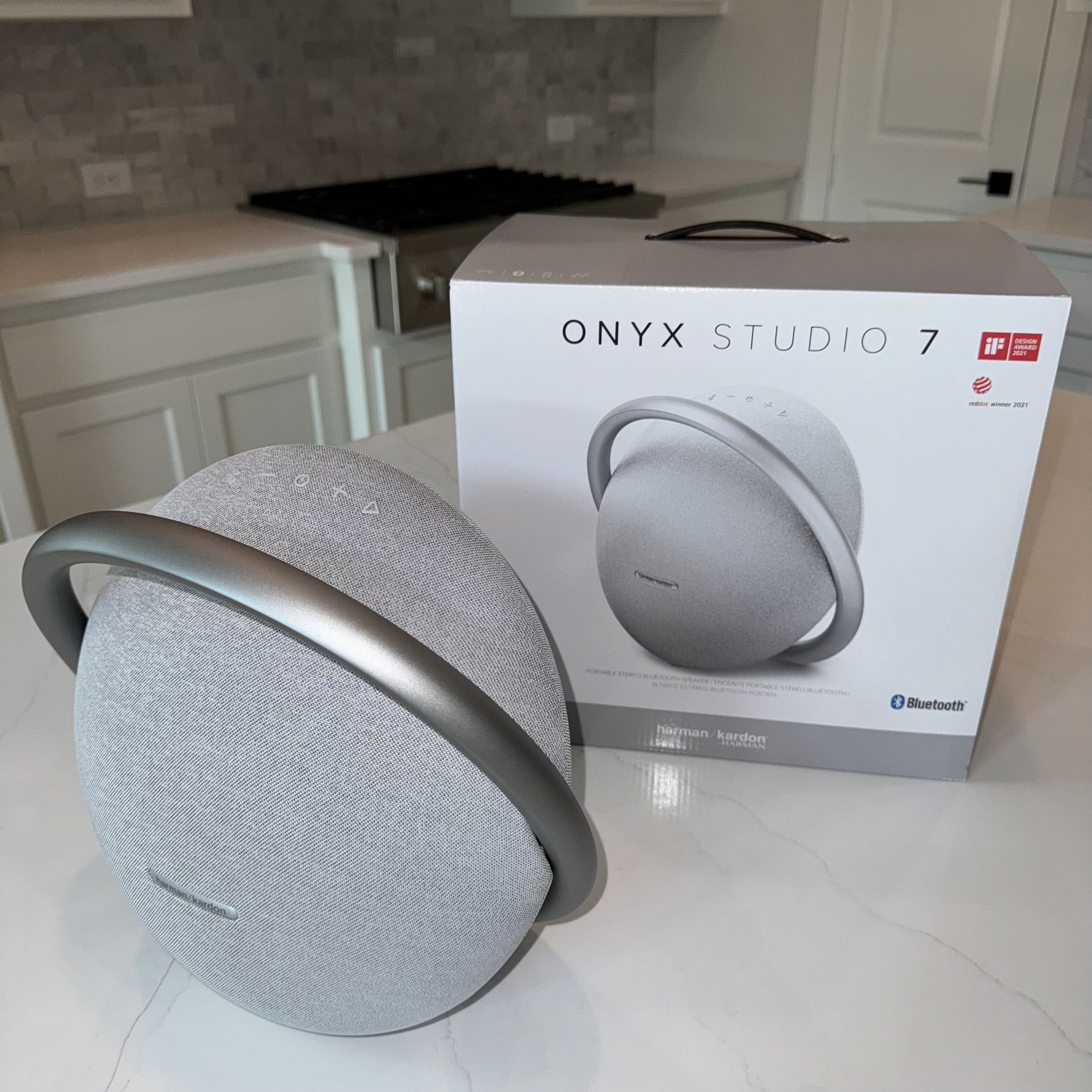 Harman Kardon Onyx Studio 7