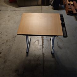 small desk ( wood /metal )  24 x 30 x 26 Haprrox.