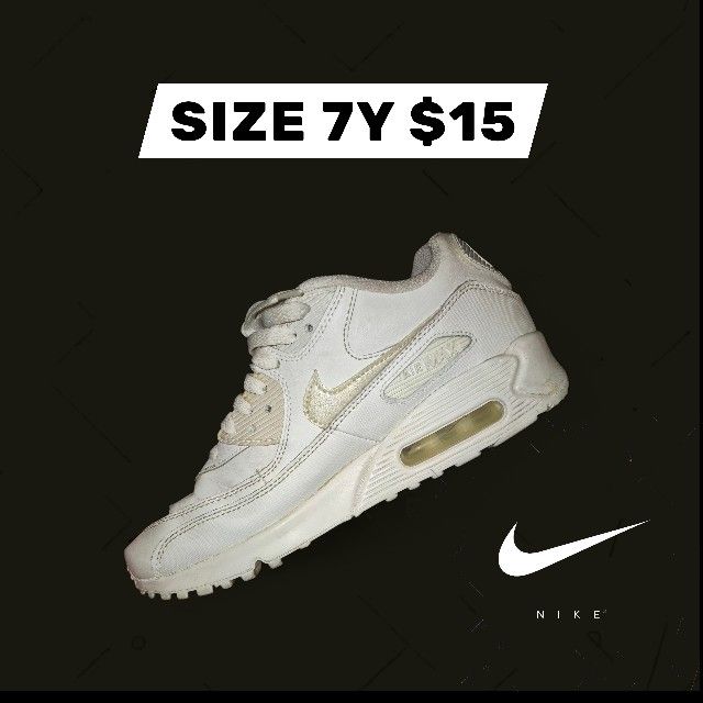 Nike Air Max 90 Sneakers