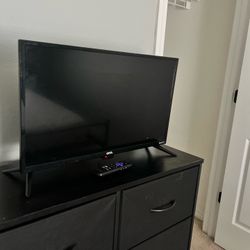 13 inch ROKU TV With Remote 