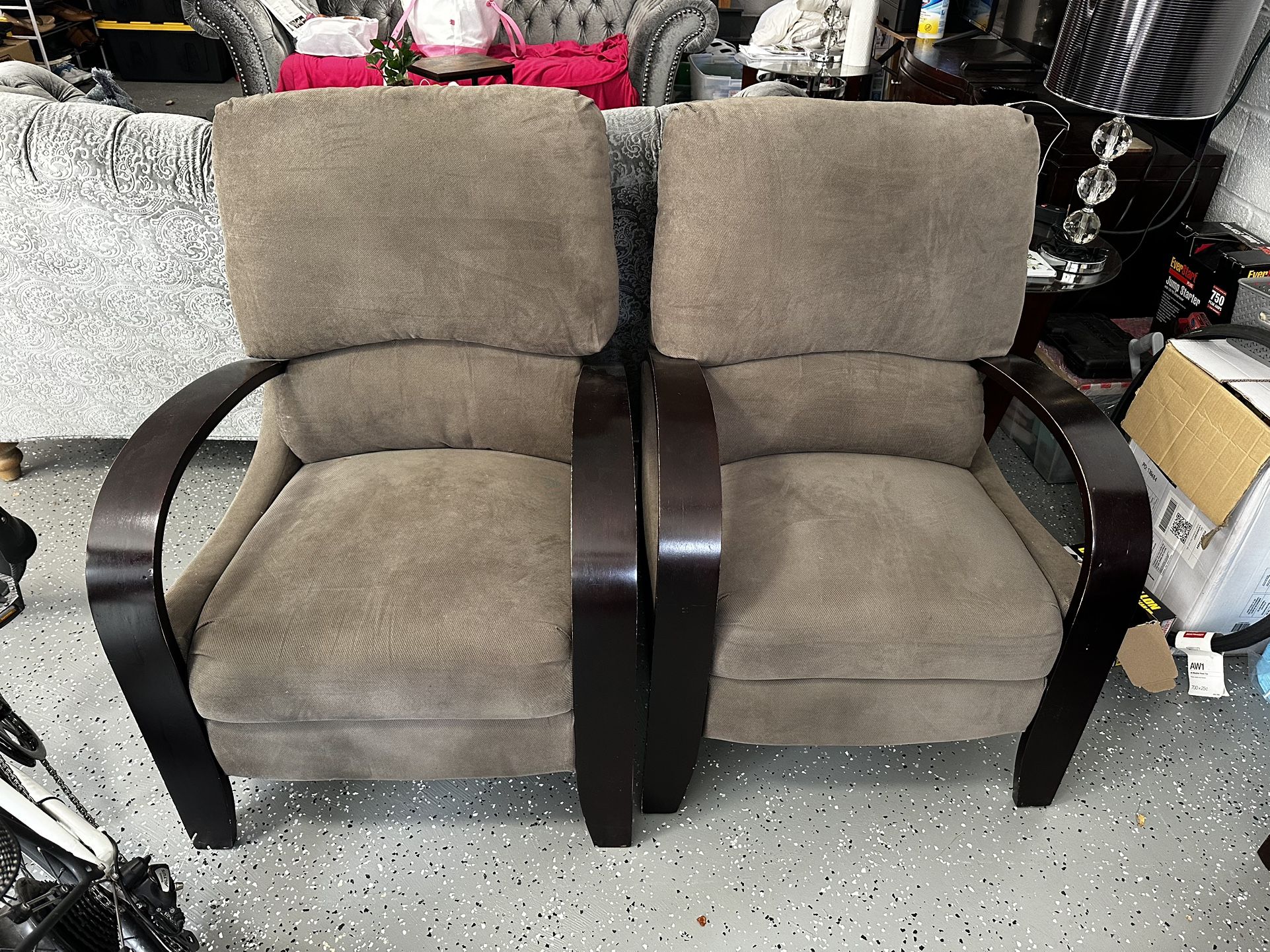 Recliner Chairs FREE TODAY 