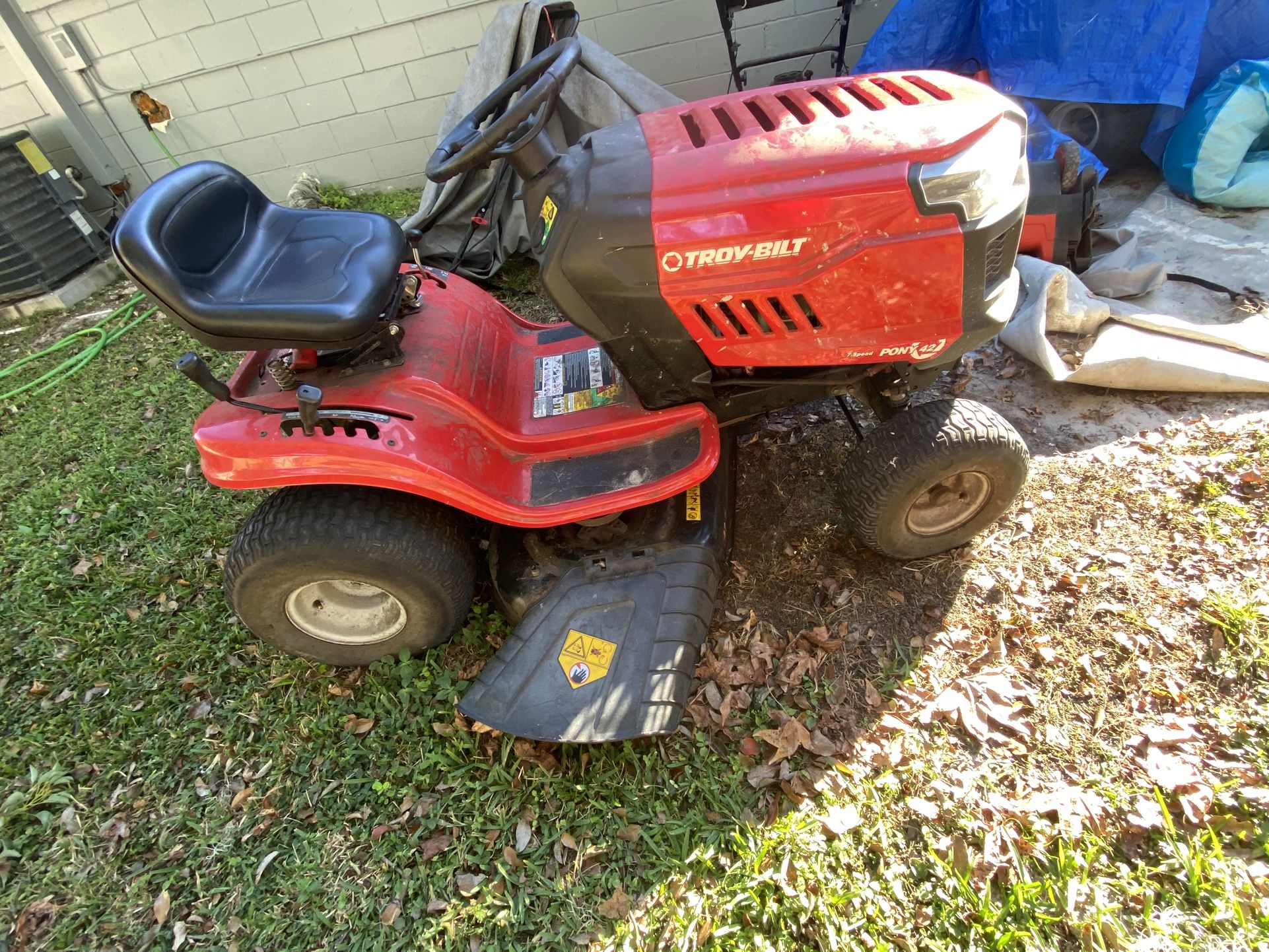 Troy-Bilt 547cc Pony 42" Gas Riding Lawn Mower