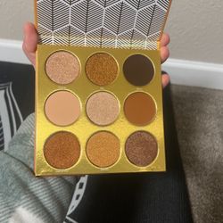 neutral eyeshadow palette