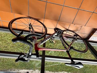 FOR SALE – Cannondale Synapse Road Bike – 51 cm