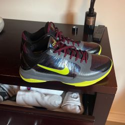 Kobe Size 11