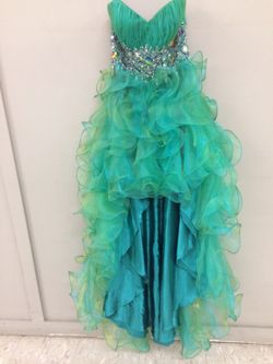 Fiesta gorgeous sz XS prom/formal dress/gown