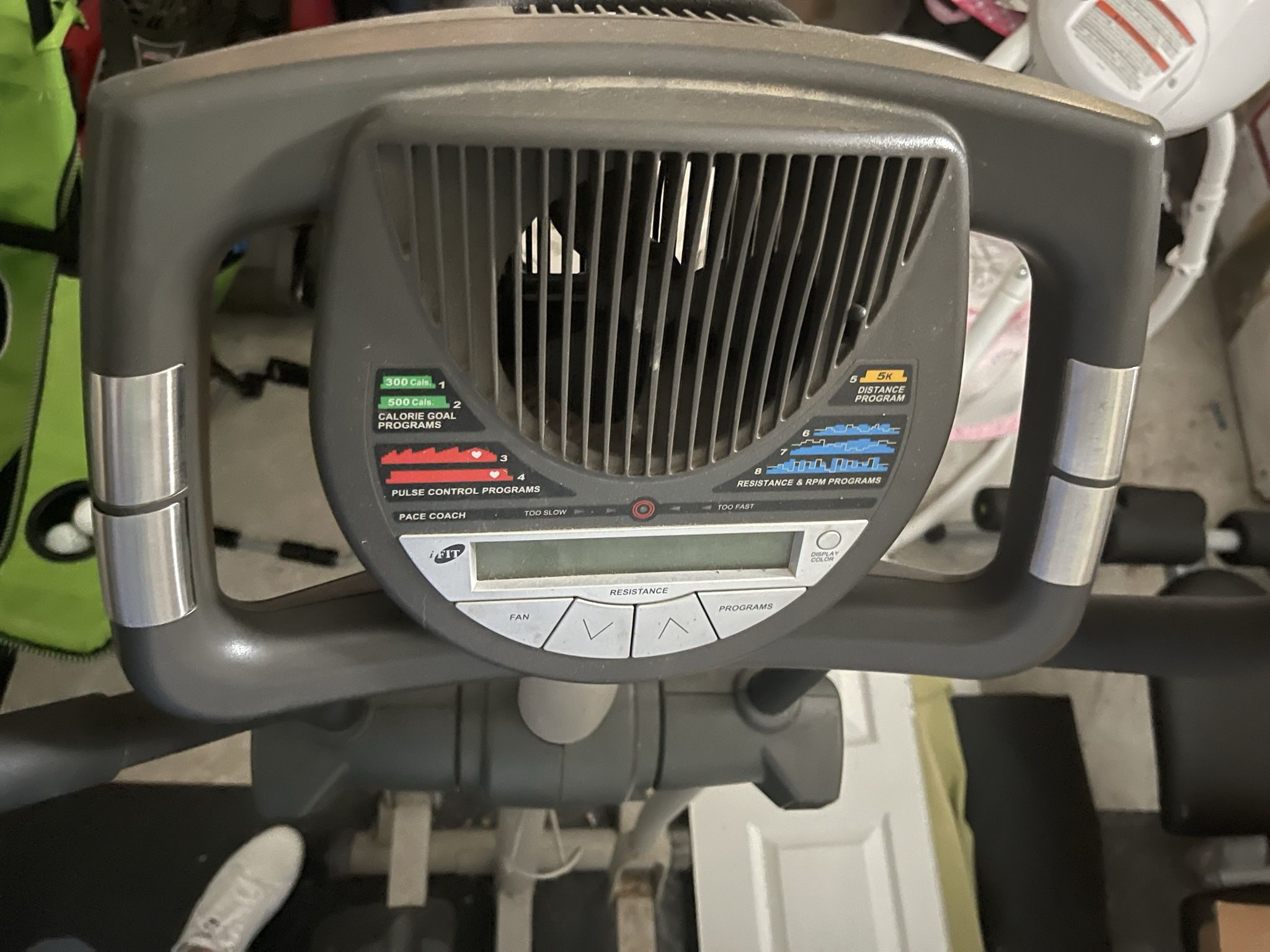 PRO FORM XP 130 ELLIPTICAL EXERCISE MACHINE for Sale in Virginia