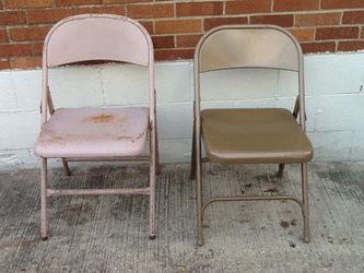 2 foldable metal chair's,