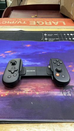 Backbone IPhone C-Port controller