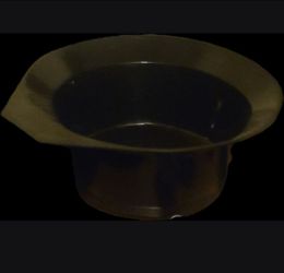Hair dye bowl and hair clips