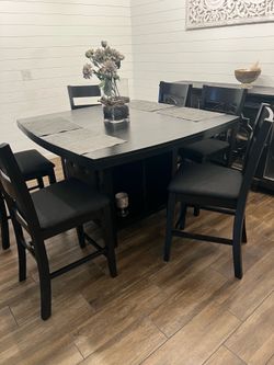 Dinning Table