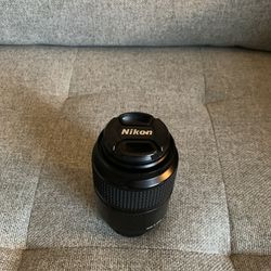 Nikon 105mm f/2.8D AF Micro-Nikkor Lens