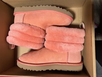 Pink Uggs 