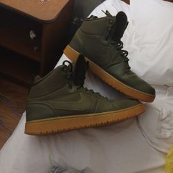 Nike Ebernon Mid Winter Air Force