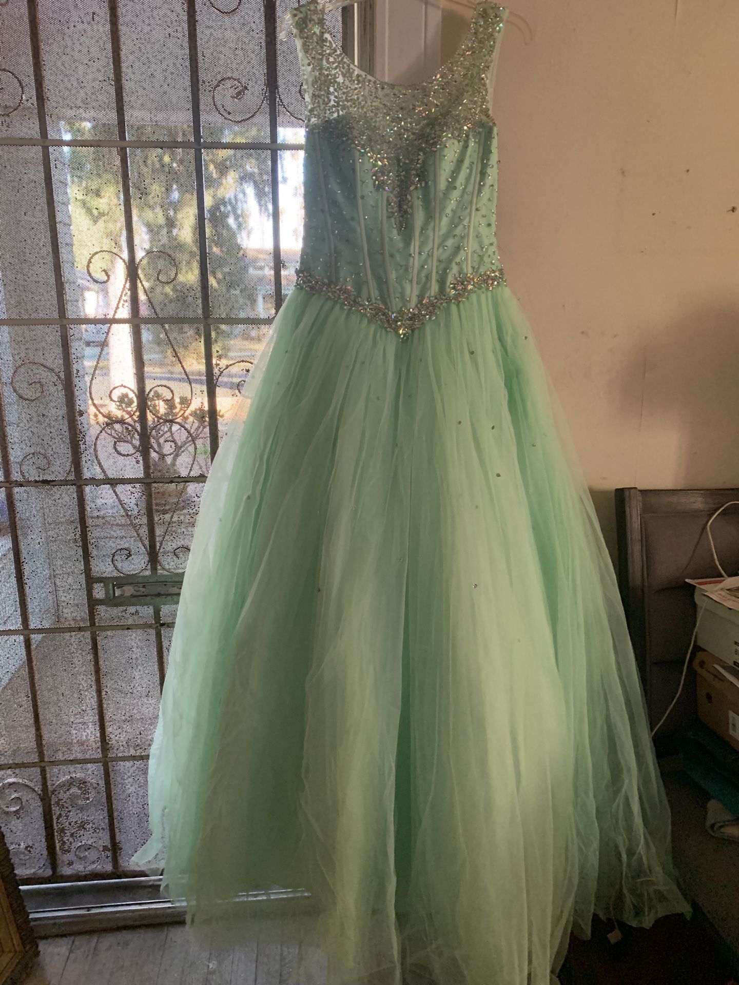 Vestido X5 Años Size XS . $350.00. New