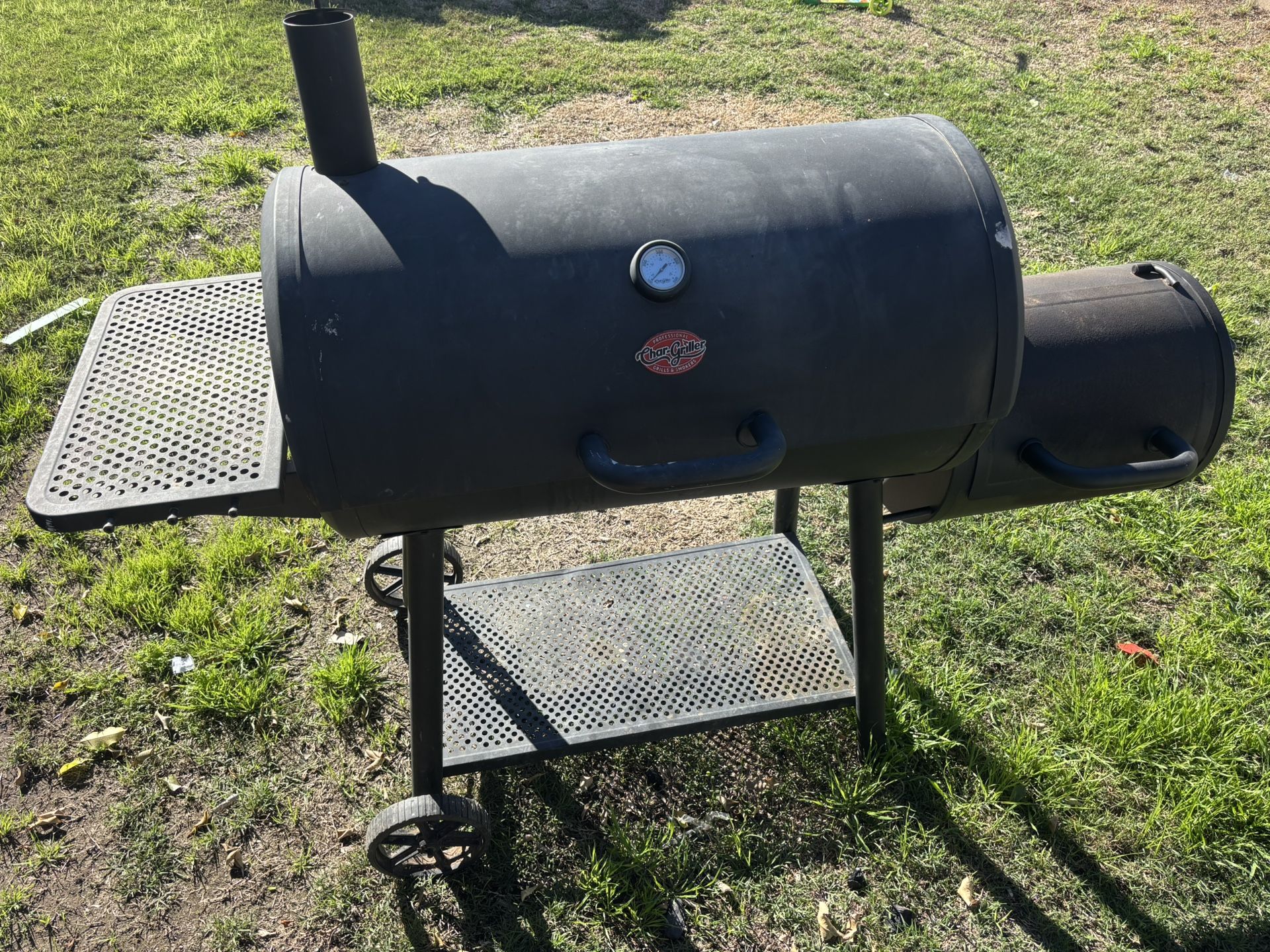 Bbq Grill Charcoal $100.