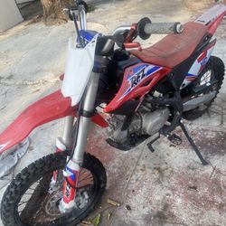 150cc Dirt Bike Apollo Rfz for Sale in Miami FL OfferUp